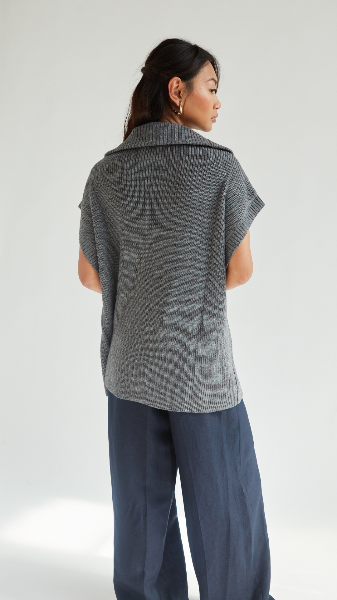 Millie Sleeveless Knit Cardigan - Grey