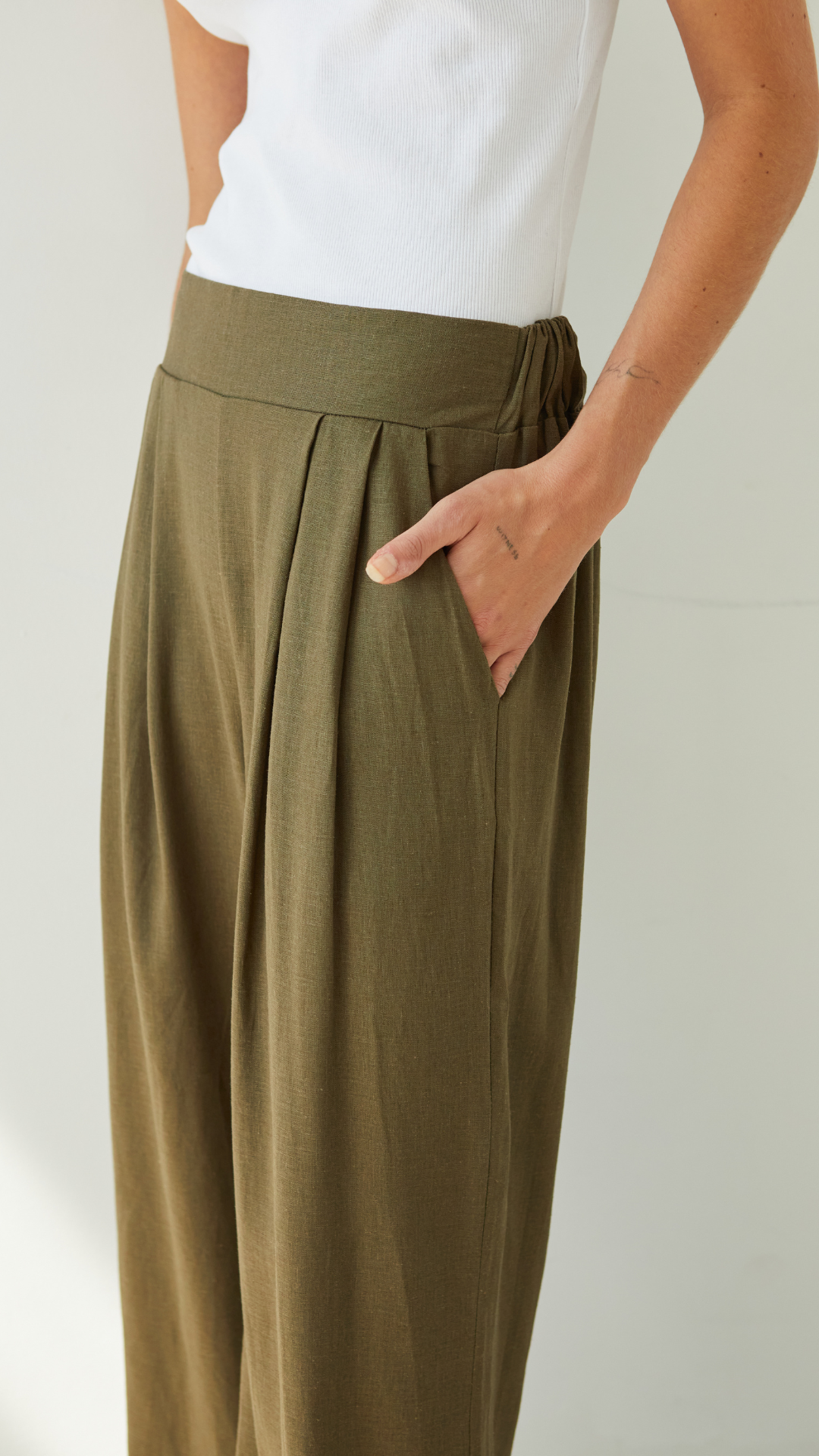 Alexis Linen Trousers - Khaki