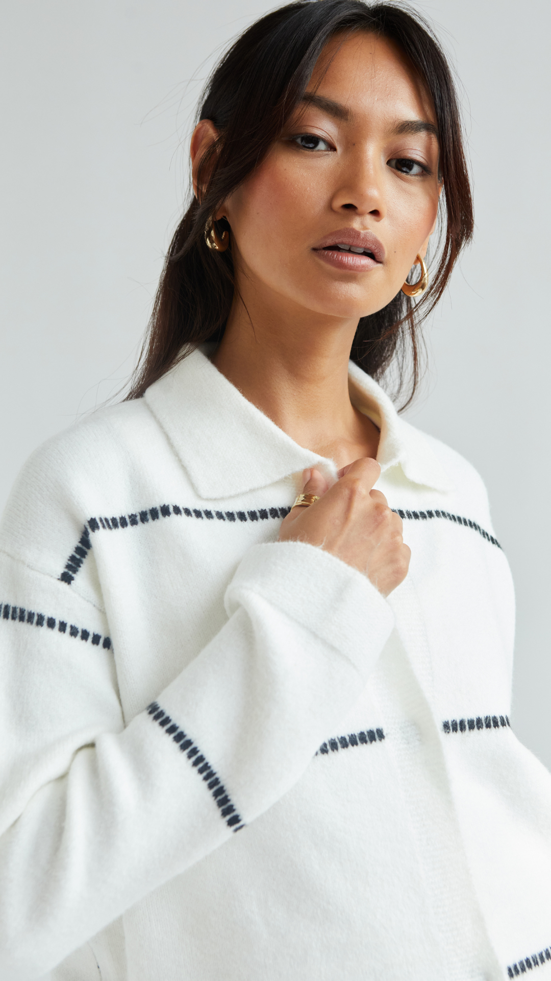 Clara Contrast Stitch Cardigan - Ivory Black