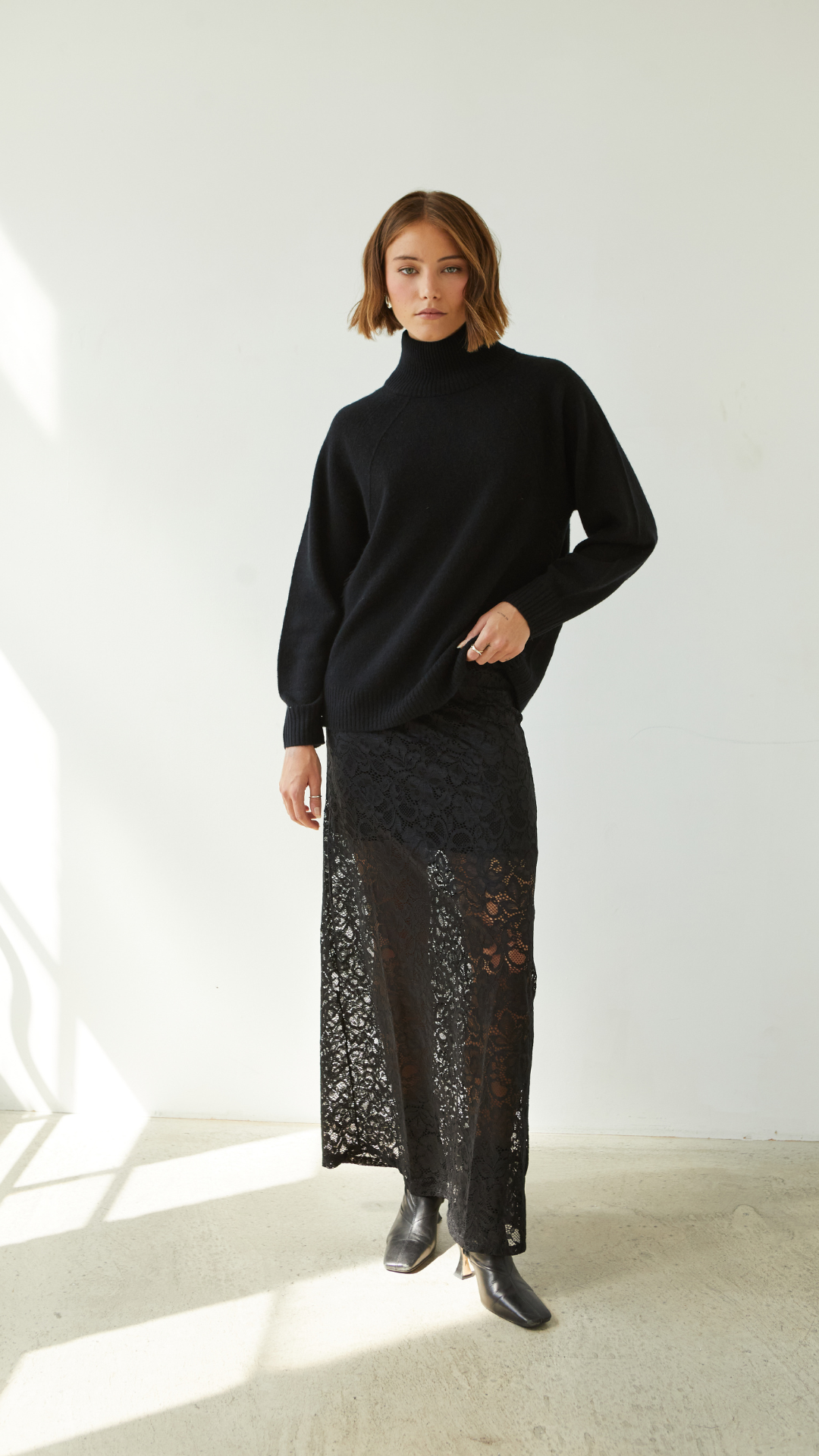 Cian Cashmere Sweater - Black