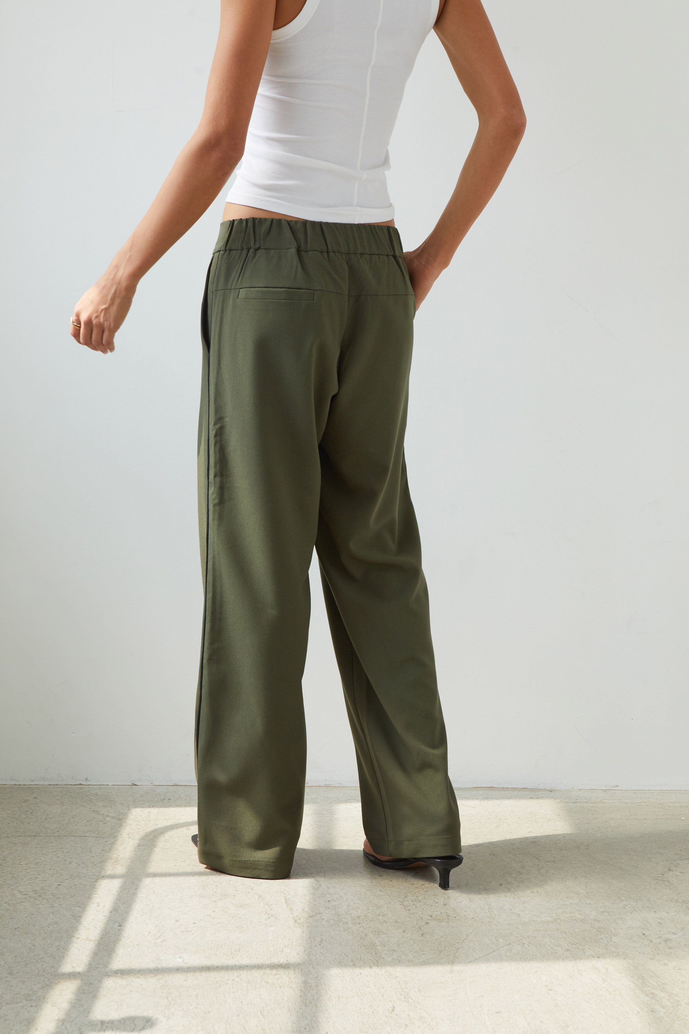Kim Crepe Trousers - Khaki